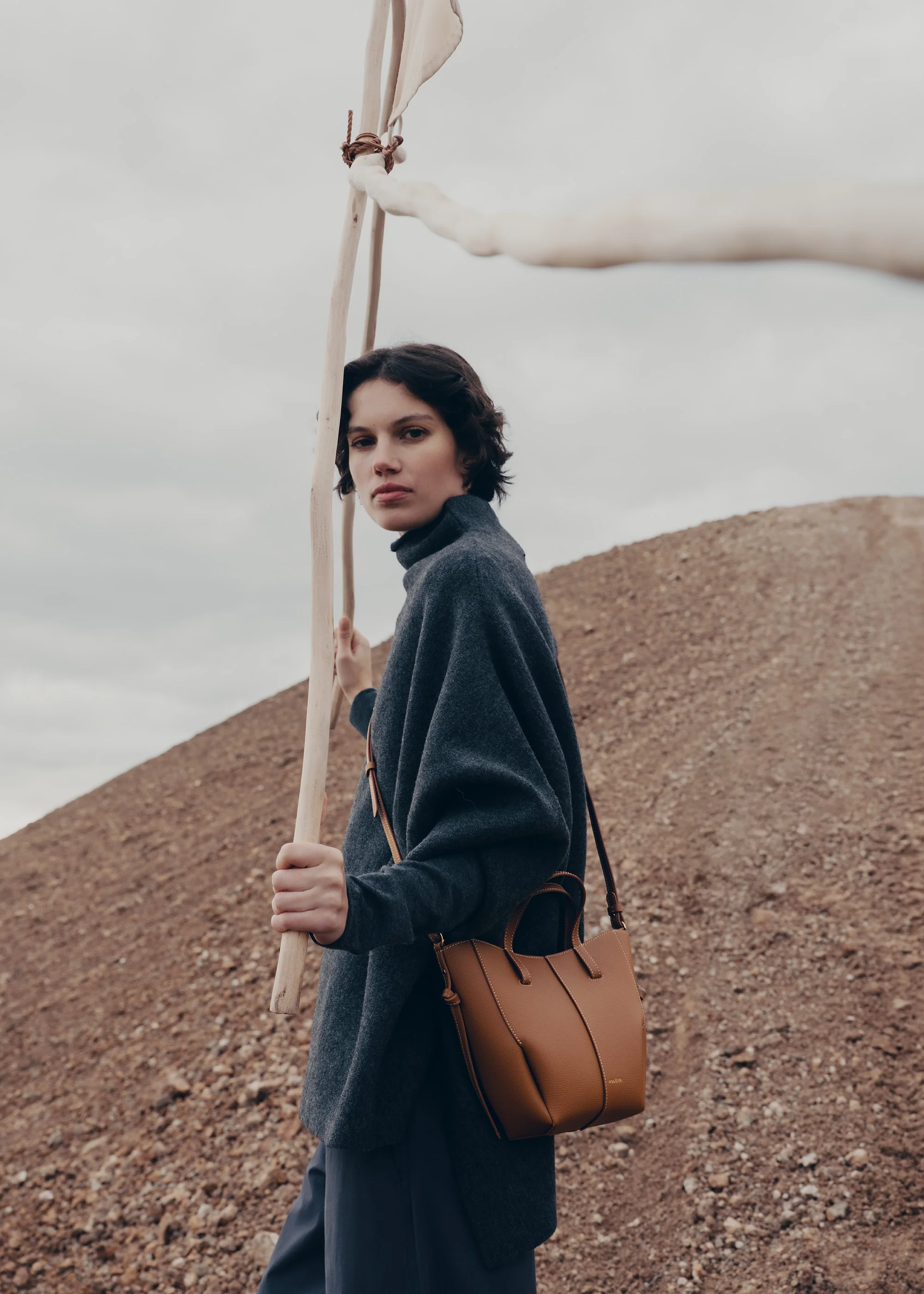 Cyme Tote Nano - Camel Grainé - Image 4