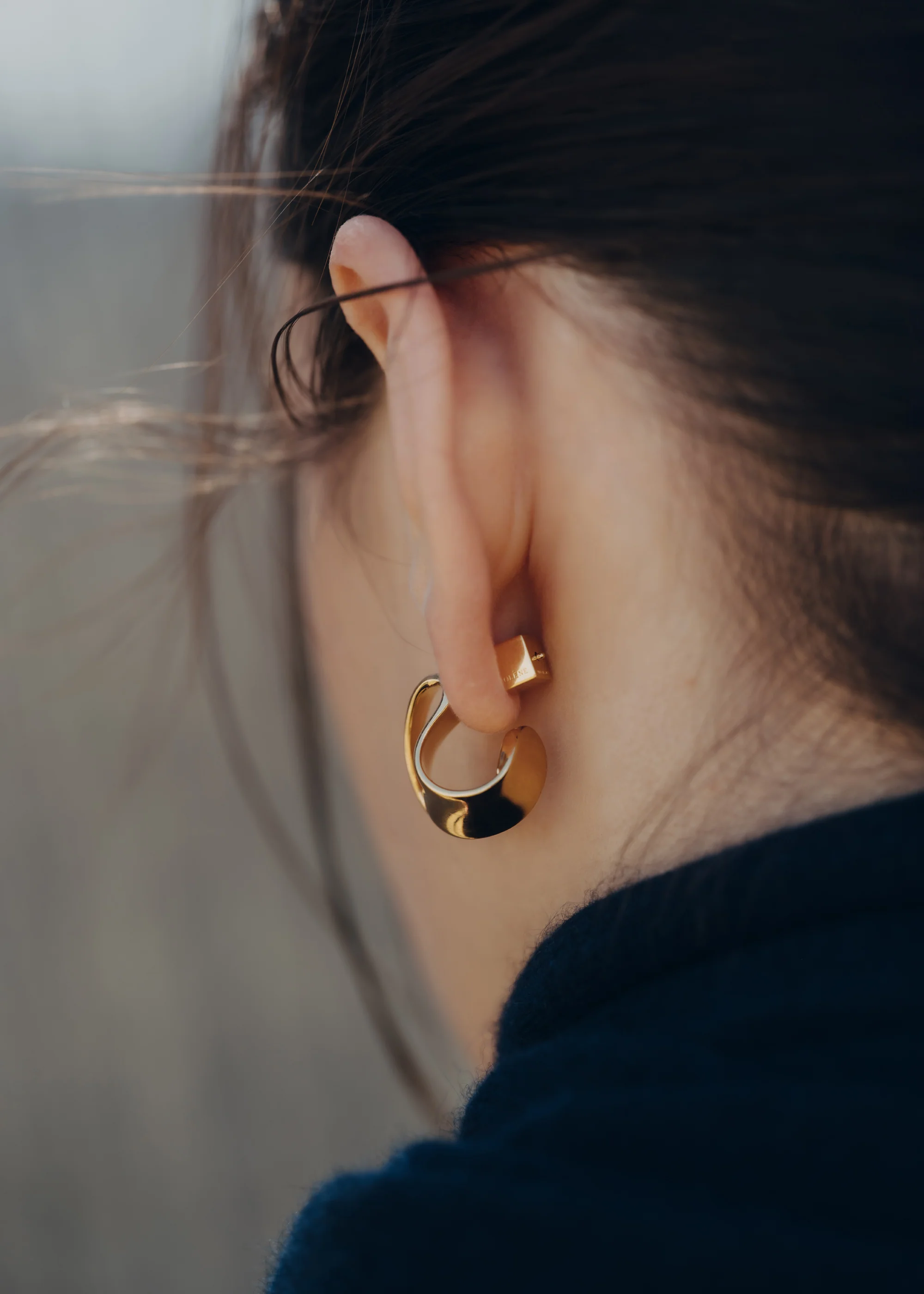 Boucles d'oreilles volutes Éole - Dorée à l'or 24 carats - Image 4