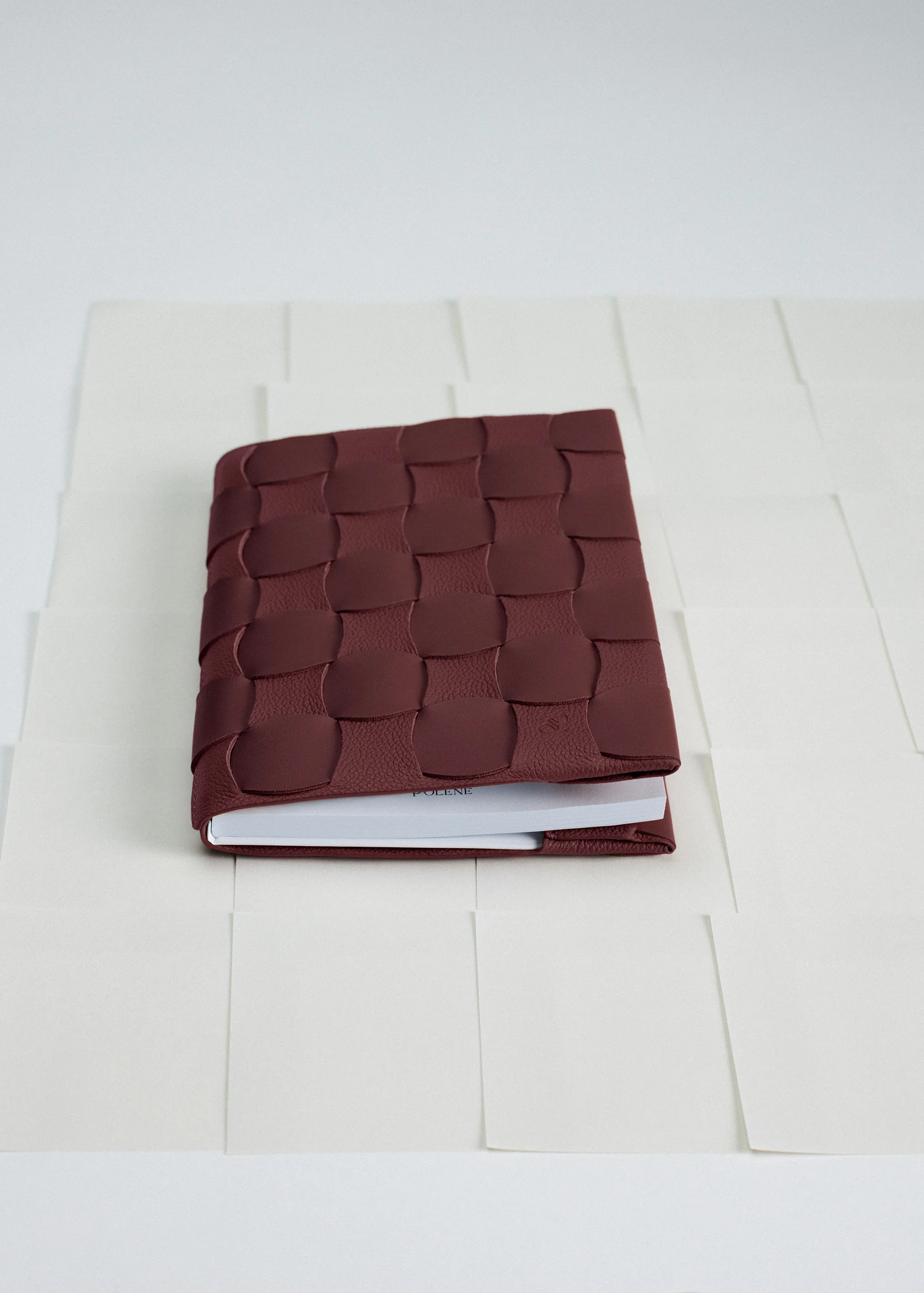 Couvre carnet Neiti A5 - Cerise Noire - Image 3
