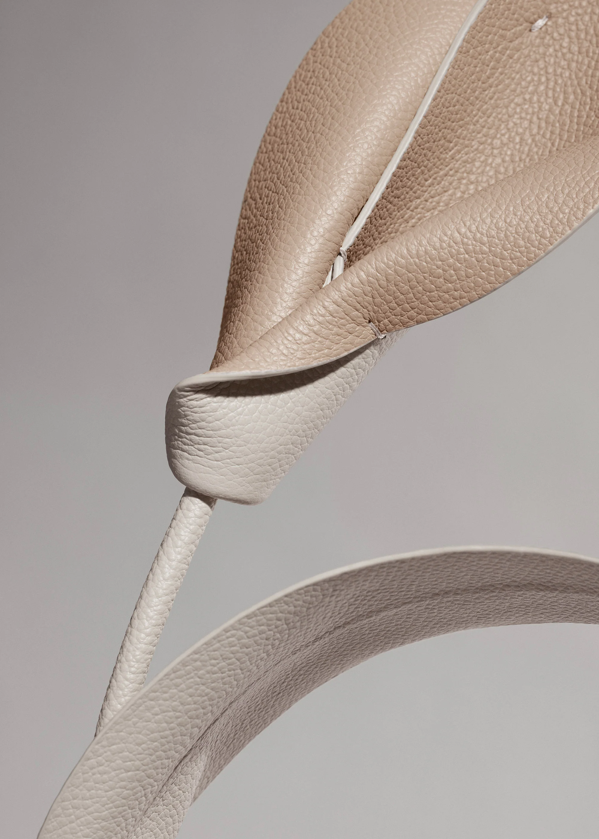 Fleur Pili - Craie - Image 3